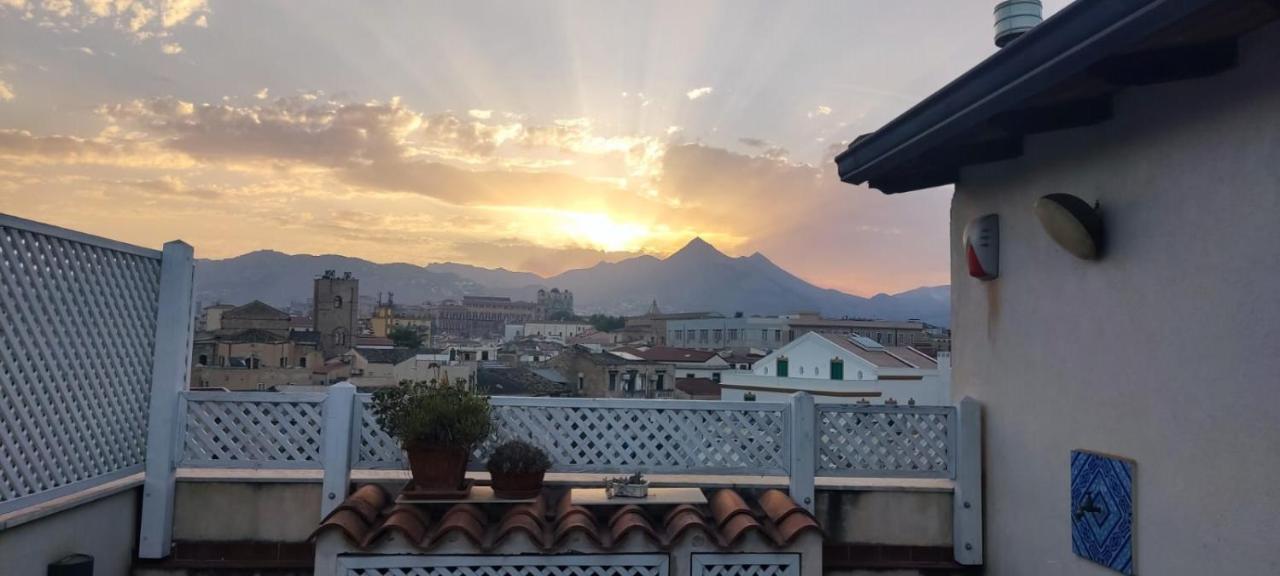 Apartamento La Terrazza Di Palermo Exterior foto
