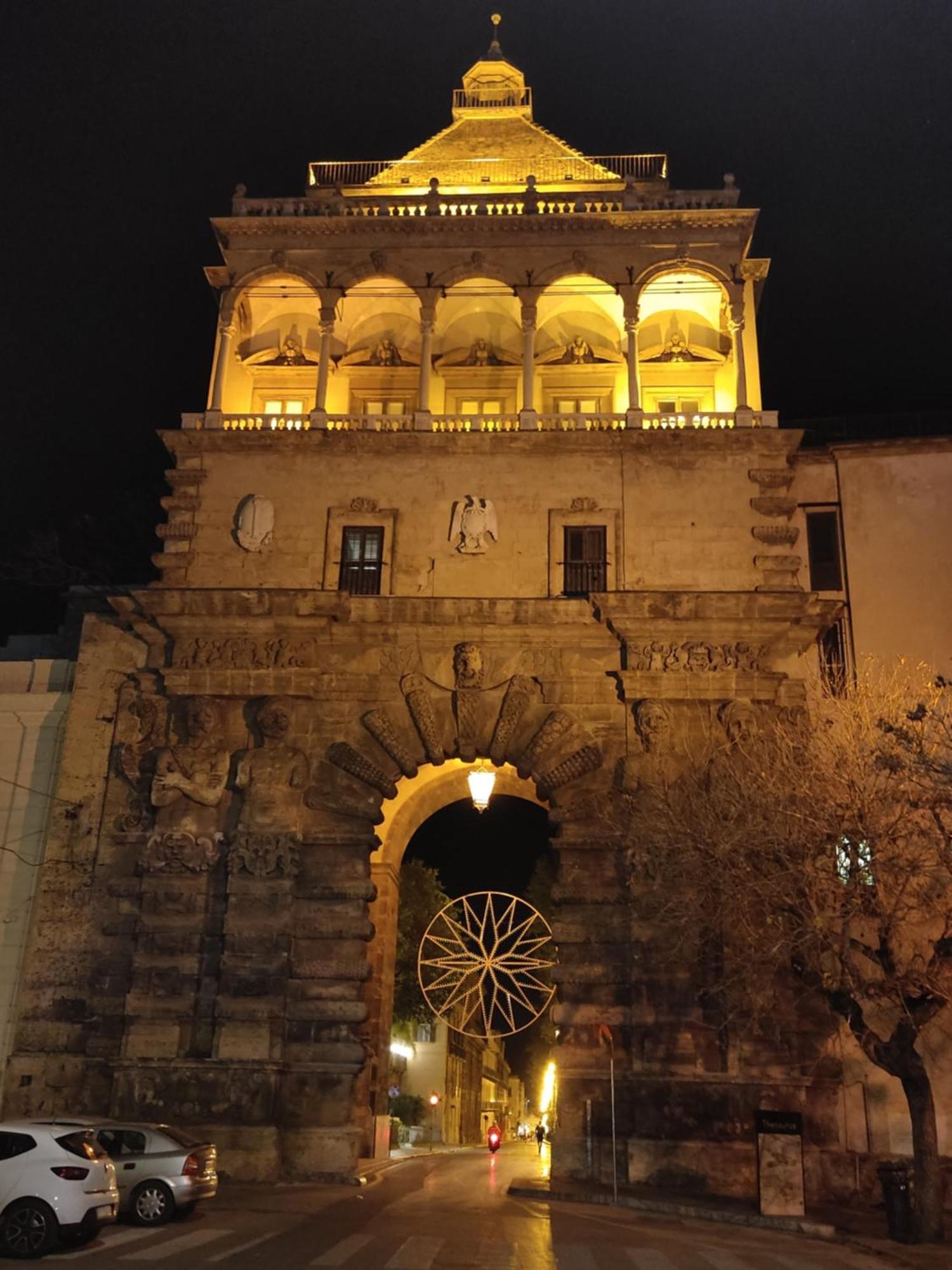 Apartamento La Terrazza Di Palermo Exterior foto
