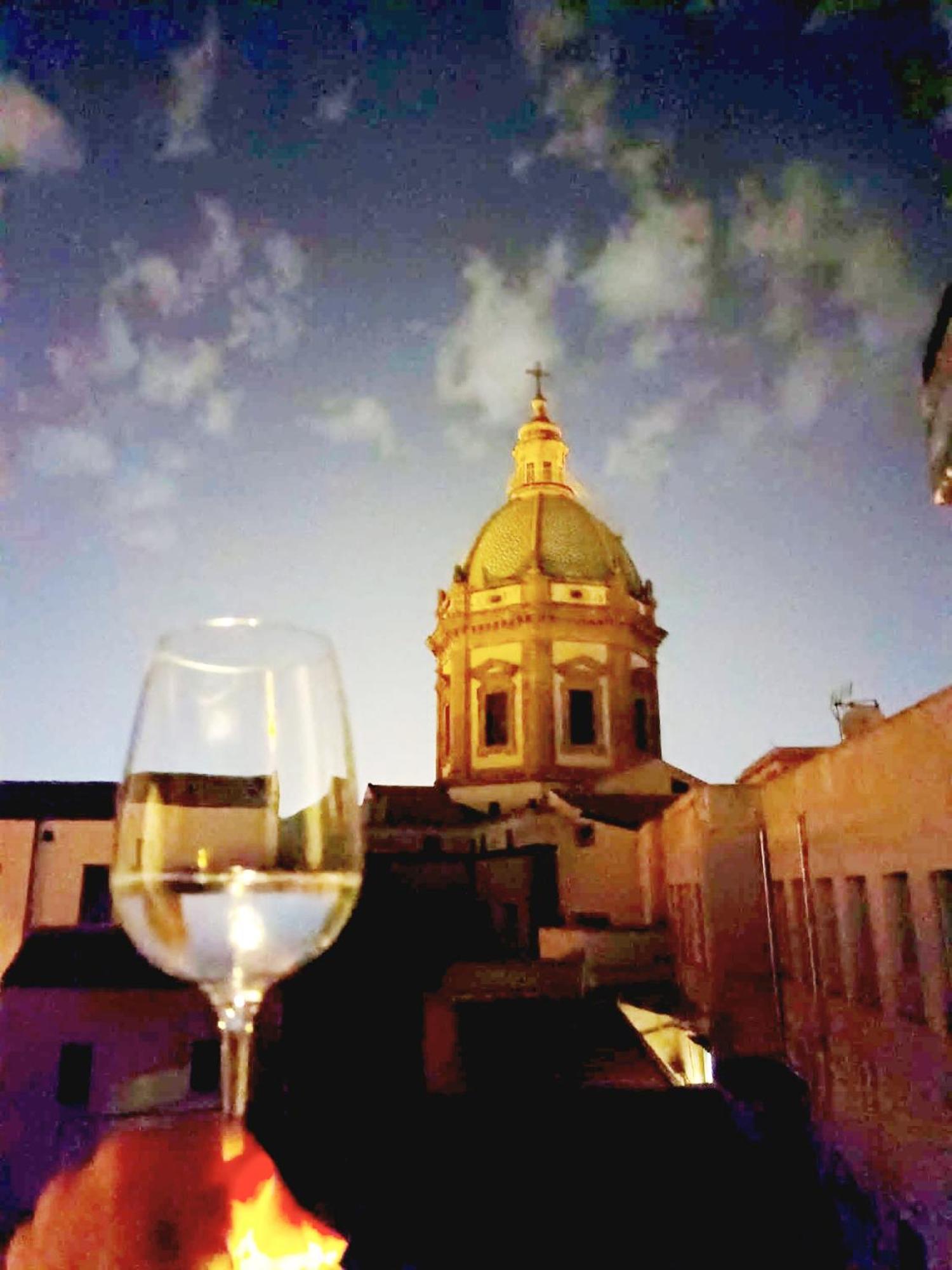 Apartamento La Terrazza Di Palermo Exterior foto